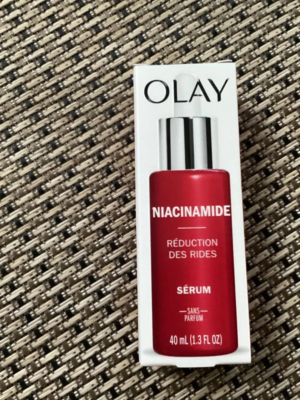 Olay Niacinamide Anti-Wrinkle Serum Fragrance-free 40 ml New